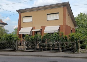 facciata - Villa Giuseppe Negrini, Cermenate - foto 8