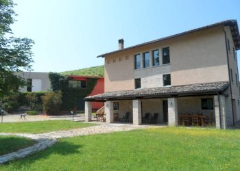 Foto 1 - Casa indipendente Via Menocchia
 
28, Carassai - foto 1