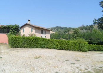 Foto 1 - Independent house Via Menocchia
 
28, Carassai - photo 1
