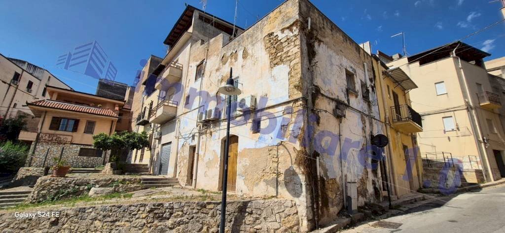 Facciata - Independent house via Discesa Santuario, 1, Alcamo - photo 3