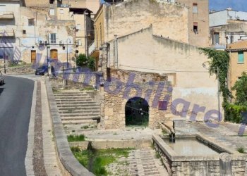 Zona - Casa indipendente via Discesa Santuario, 1, Alcamo - foto 1