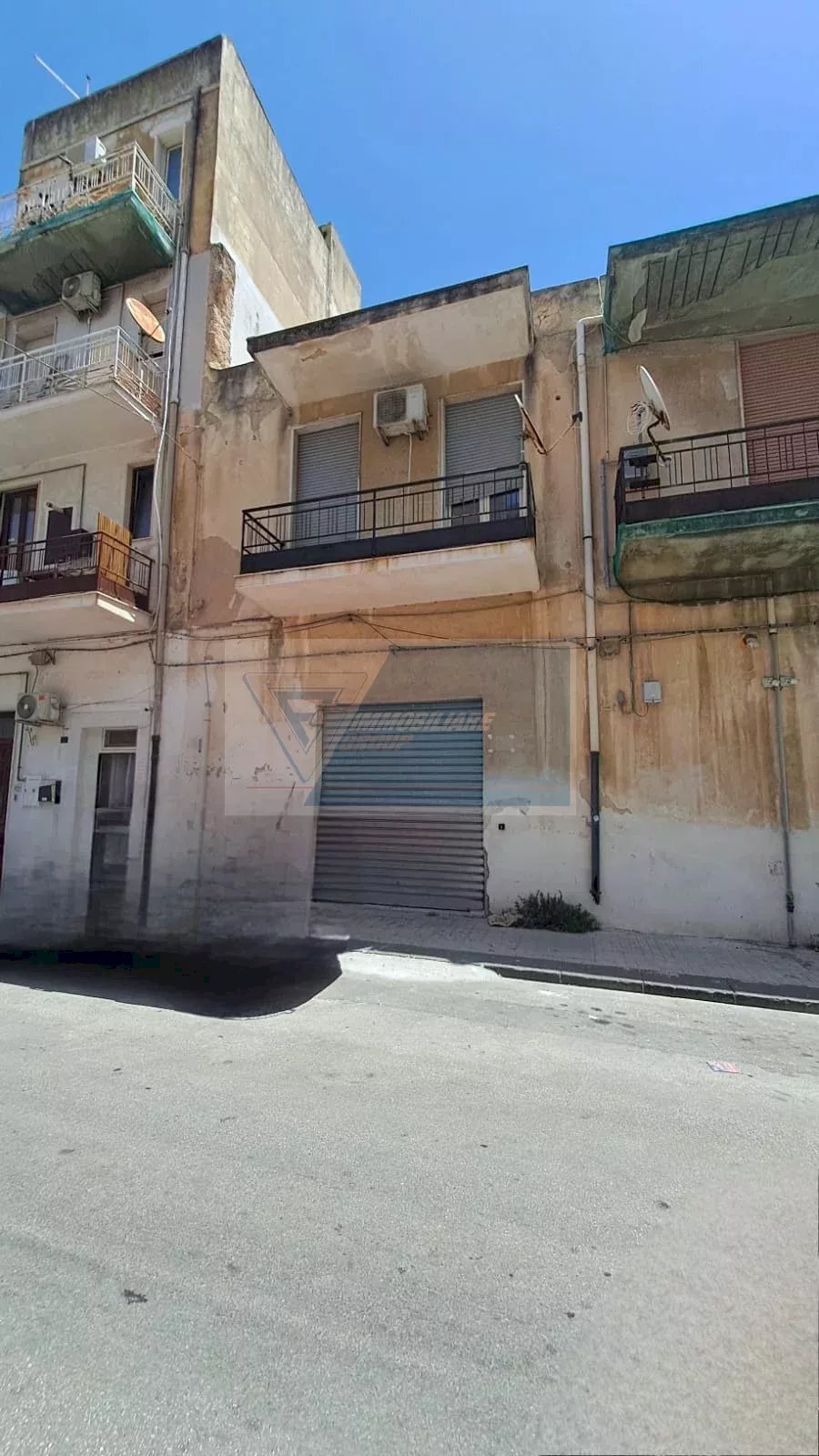 Locale Commerciale Via Cuma, Siracusa - foto 1