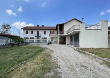 Casa semi indipendente Frazione Vaglierano Basso, Asti - foto 2