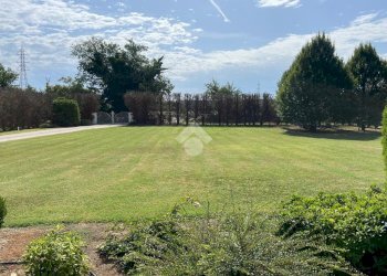 Villa Via Canala, Ravenna (neighborhood Camerlona) - photo 2