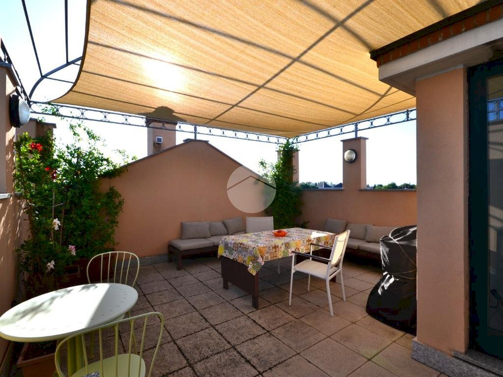 Four-room apartment Via Trento, Sedriano - photo 1