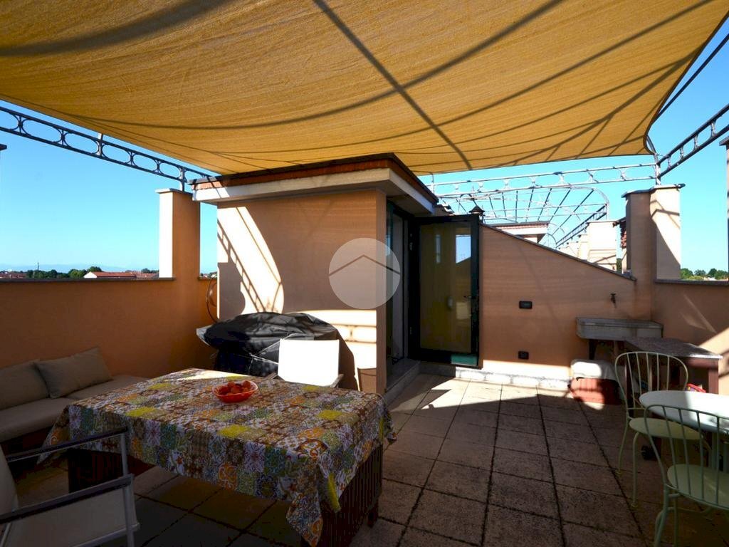 Four-room apartment Via Trento, Sedriano - photo 2