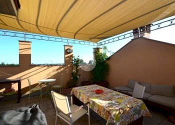 Four-room apartment Via Trento, Sedriano - photo 4