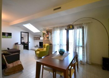 Four-room apartment Via Trento, Sedriano - photo 5