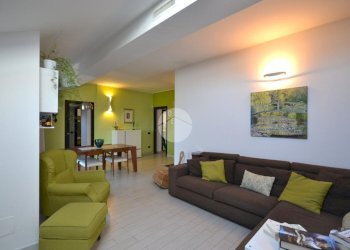 Four-room apartment Via Trento, Sedriano - photo 8