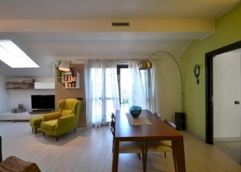 Four-room apartment Via Trento, Sedriano - photo 11