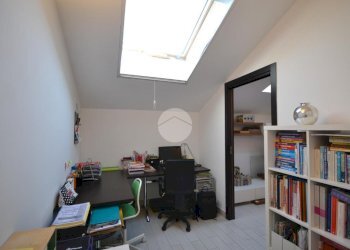 Four-room apartment Via Trento, Sedriano - photo 15