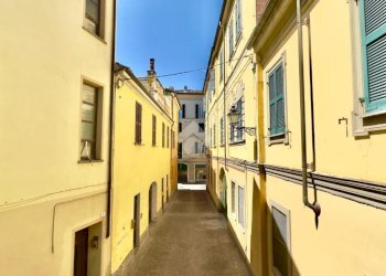 Apartment Vicolo Derthona, Tortona - photo 42