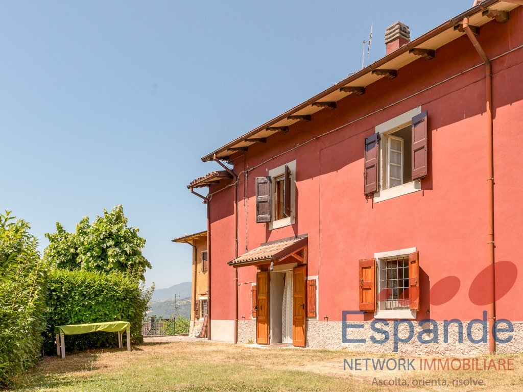 Three-room apartment Camugnano - photo 1