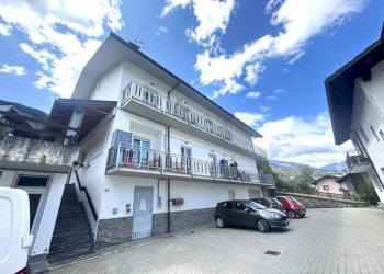 Trilocale Frazione Villetos, 38, Aymavilles - foto 1