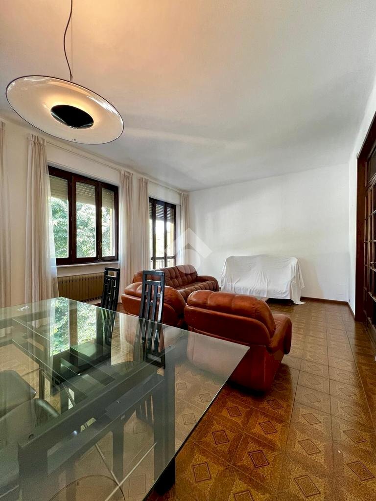 Apartment Corso Michele Coppino, Alba - photo 2