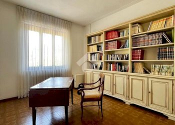 Apartment Corso Michele Coppino, Alba - photo 7