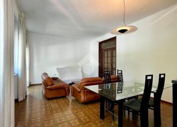 Apartment Corso Michele Coppino, Alba - photo 23