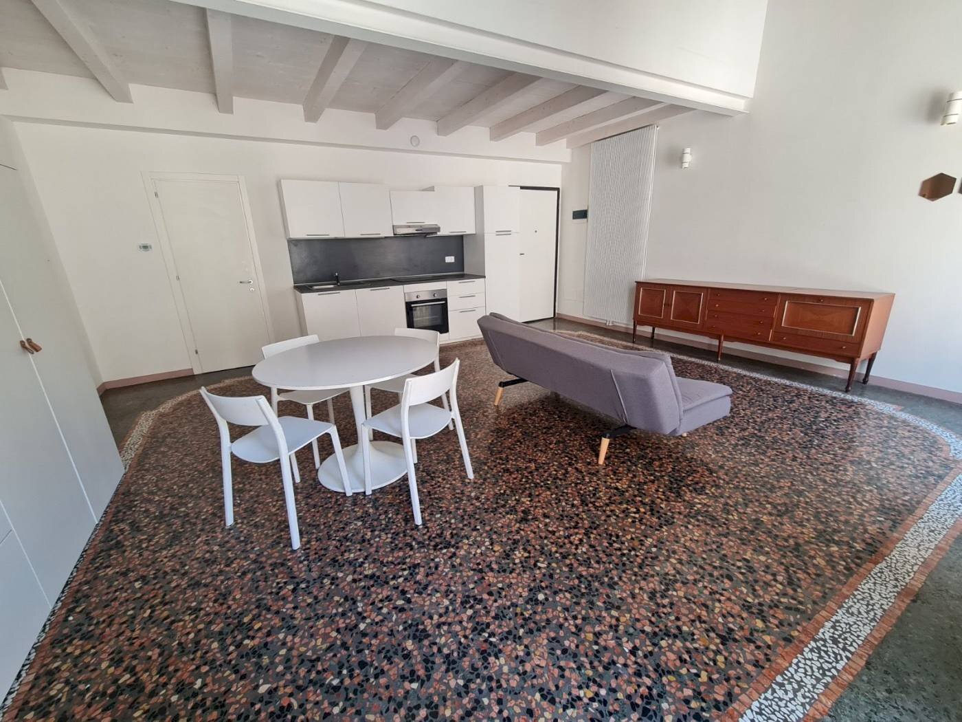 Bilocale Via Santo Stefano, 49, Bologna (zona Centro Storico) - foto 1