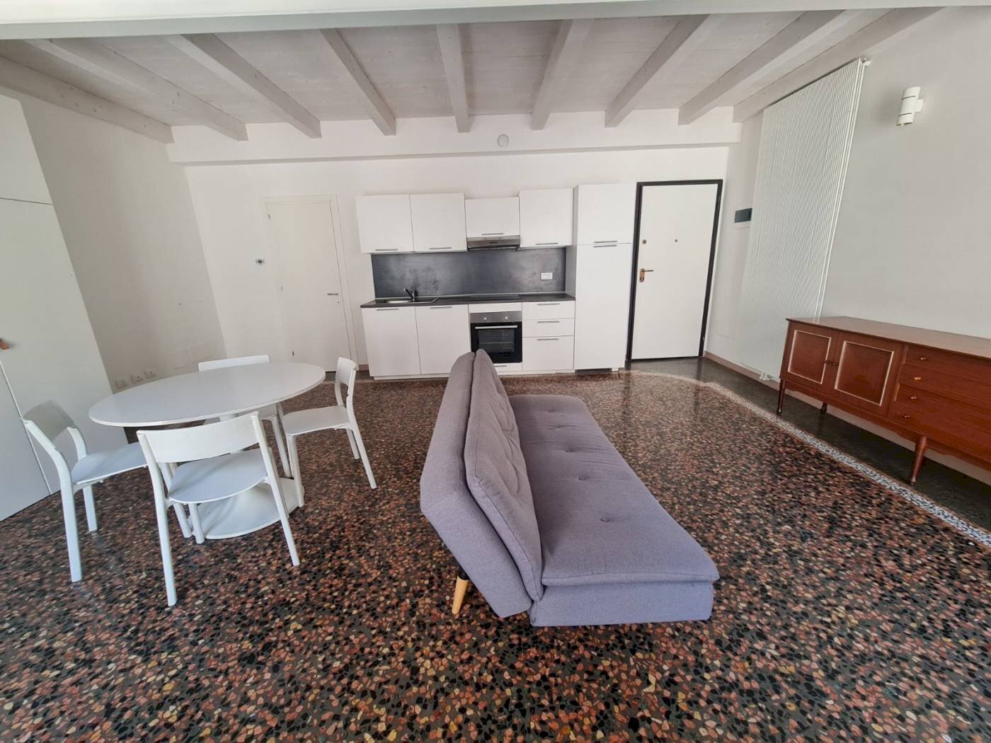 Bilocale Via Santo Stefano, 49, Bologna (zona Centro Storico) - foto 2