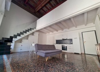 Bilocale Via Santo Stefano, 49, Bologna (zona Centro Storico) - foto 13