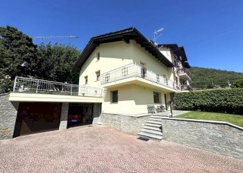 Casa semi indipendente Porossan-Les Neyves, 208, Aosta - foto 1