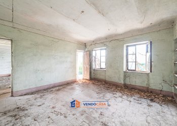 Rustic Santa Vittoria d'Alba - photo 9