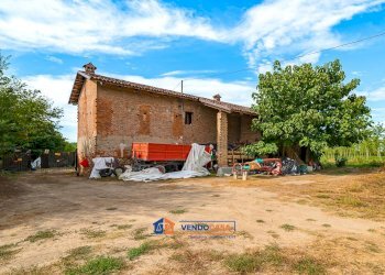 Rustic Santa Vittoria d'Alba - photo 15