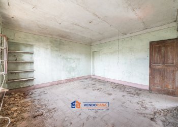 Rustic Santa Vittoria d'Alba - photo 23