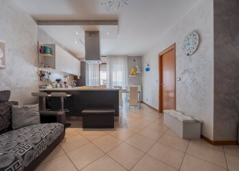 Three-room apartment Asti - photo 4