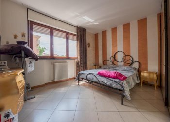 Three-room apartment Asti - photo 8