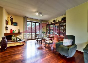 Foto 2 - Quadrilocale VIA MONTE BIANCO, Saronno - foto 2