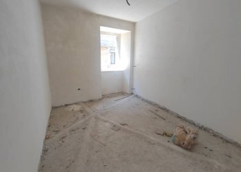 Foto 2 - Stabile - Palazzo via drelle
 
27, Vallecorsa - foto 2