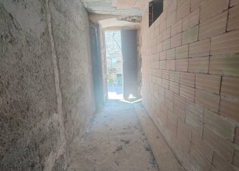 Foto 10 - Stabile - Palazzo via drelle
 
27, Vallecorsa - foto 10