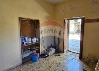 INGRESSO/SOGGIORNO - Casa indipendente Contrada Fere
 
snc, Alcara Li Fusi - foto 9