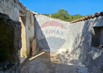 DEPENDANCE - Casa indipendente Contrada Fere
 
snc, Alcara Li Fusi - foto 26