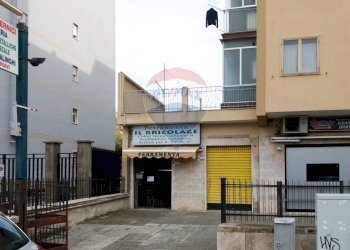 Edificio all\'aperto - Commercial Premises Viale Concilio Vaticano
 
92/94, Bari - photo 2