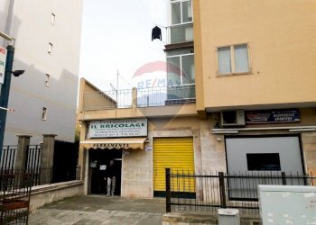 Edificio all\'aperto - Commercial Premises Viale Concilio Vaticano
 
92/94, Bari - photo 6