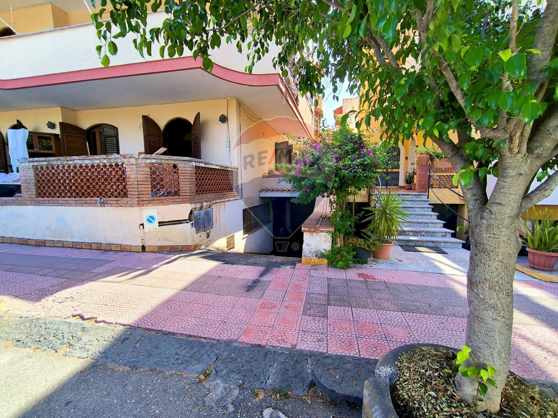 Ingresso - Box Via Erice
24, Giardini-Naxos - foto 2