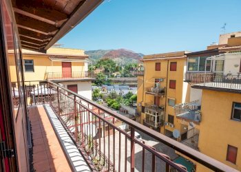 Balcone - Bilocale Via Porticato
 
2, Giardini-Naxos - foto 12