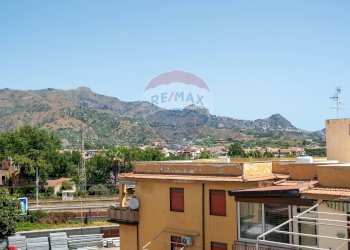 Edificio all\'aperto - Bilocale Via Porticato
 
2, Giardini-Naxos - foto 25