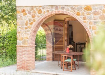 Casa all\'aperto - Casa semi indipendente Madonna Del Cavalluzzo
 
snc, Manciano - foto 6