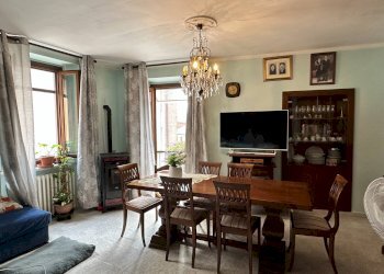 soggiorno - Four-room apartment via Cottolengo
 
39, Mondovì - photo 5