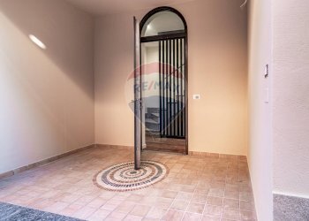 Ingresso - Casa indipendente Via Alberto da Giussano
 
57, Legnano - foto 34