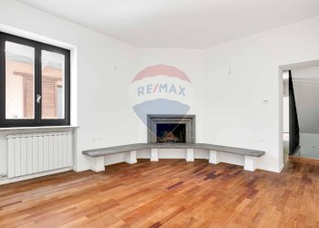 Soggiorno - Casa indipendente Via Alberto da Giussano
 
57, Legnano - foto 1