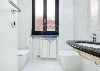 Bagno - Casa indipendente Via Alberto da Giussano
 
57, Legnano - foto 14