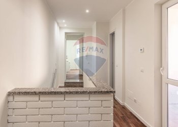 Hall / corridoio - Casa indipendente Via Alberto da Giussano
 
57, Legnano - foto 18