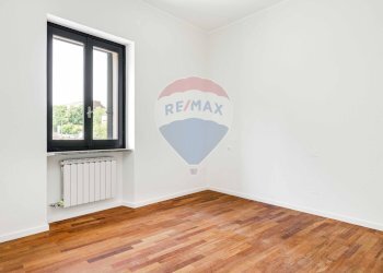 Stanza vuota - Casa indipendente Via Alberto da Giussano
 
57, Legnano - foto 27