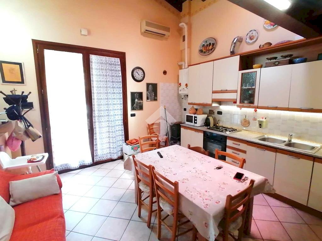 Trilocale Viale della Costituzione, Valsamoggia (zona Torrazzi) - foto 2