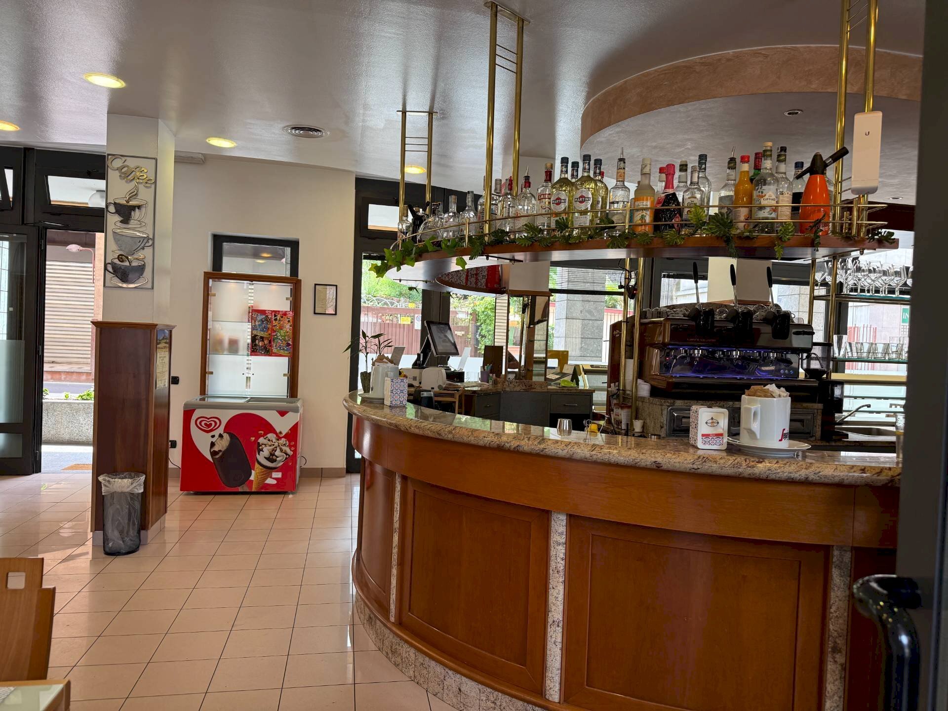 Foto 2 - Attività Commerciale Via Porro, Induno Olona - foto 2