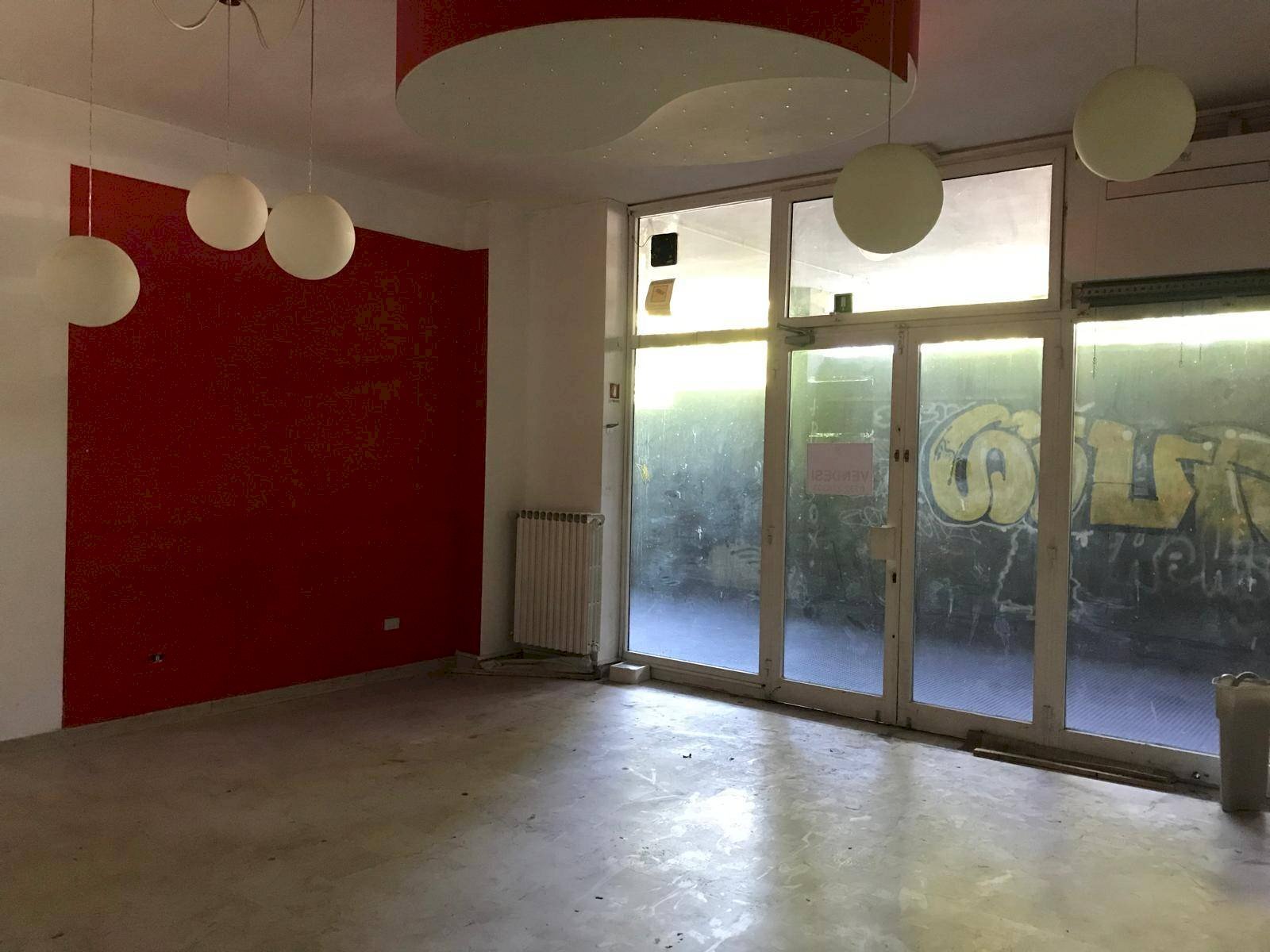 Foto 3 - Locale Commerciale via manin
 
30, Varese - foto 3